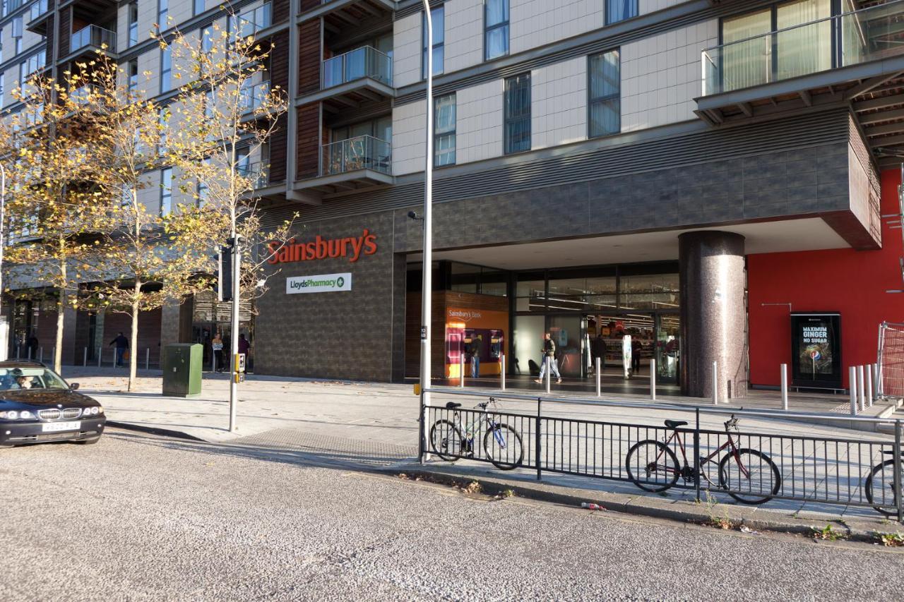 2 Bedroom 2 Bathroom Apartment In Central Milton Keynes With Free Parking And Smart Tv - Contractors, Relocation, Business Travellers Extérieur photo