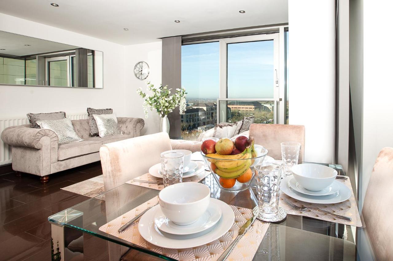 2 Bedroom 2 Bathroom Apartment In Central Milton Keynes With Free Parking And Smart Tv - Contractors, Relocation, Business Travellers Extérieur photo
