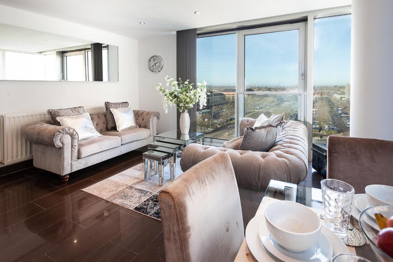 2 Bedroom 2 Bathroom Apartment In Central Milton Keynes With Free Parking And Smart Tv - Contractors, Relocation, Business Travellers Extérieur photo