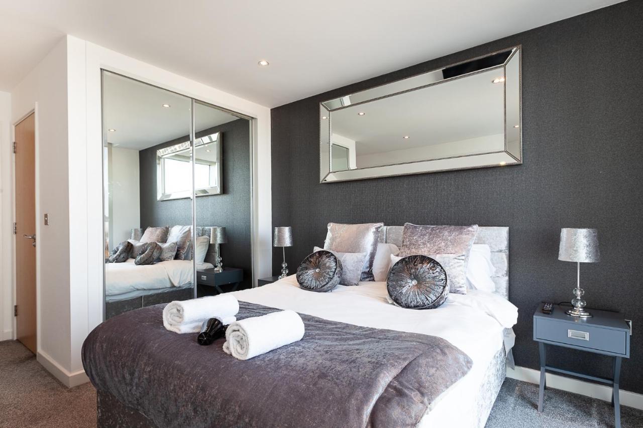 2 Bedroom 2 Bathroom Apartment In Central Milton Keynes With Free Parking And Smart Tv - Contractors, Relocation, Business Travellers Extérieur photo