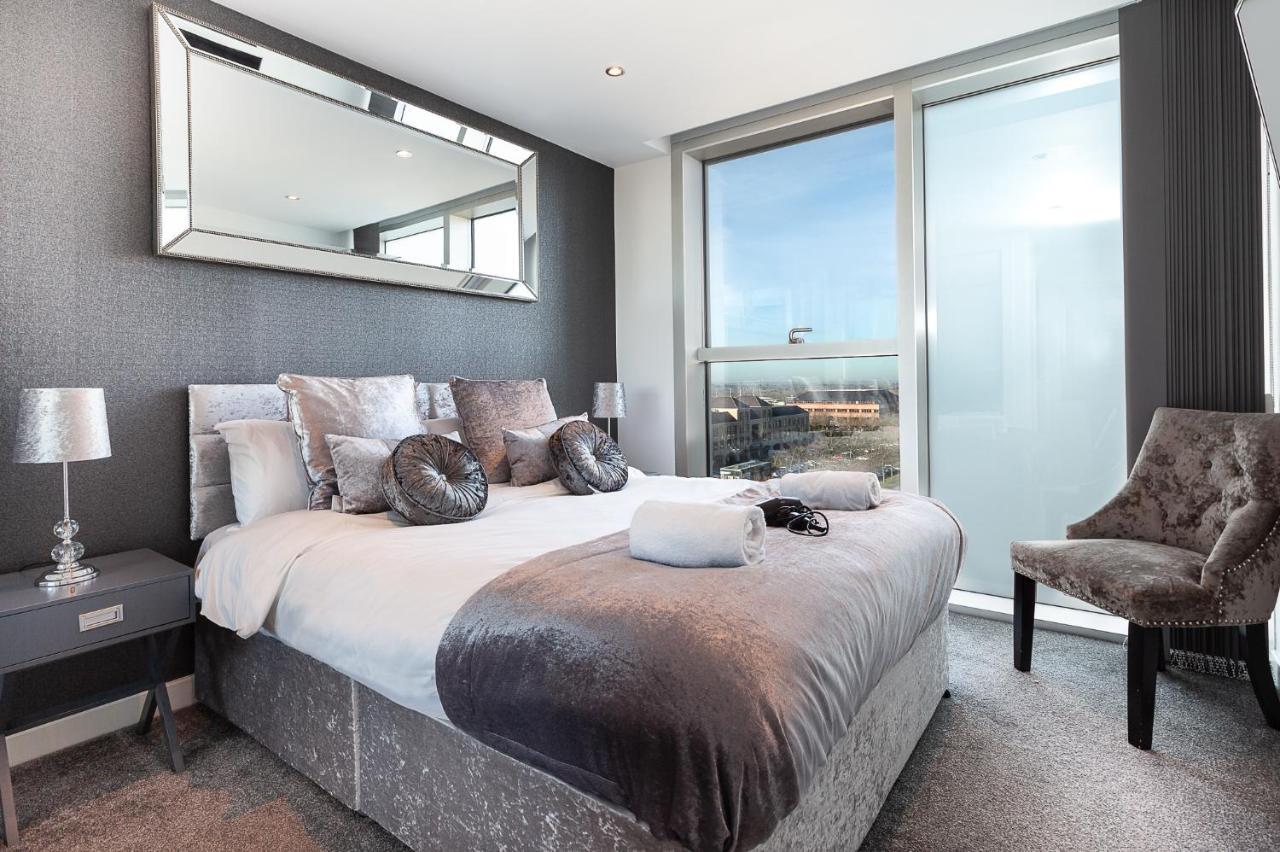 2 Bedroom 2 Bathroom Apartment In Central Milton Keynes With Free Parking And Smart Tv - Contractors, Relocation, Business Travellers Extérieur photo