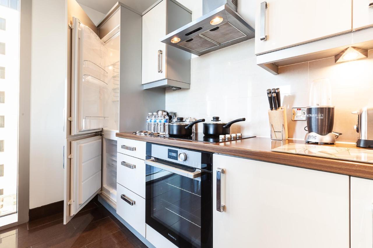 2 Bedroom 2 Bathroom Apartment In Central Milton Keynes With Free Parking And Smart Tv - Contractors, Relocation, Business Travellers Extérieur photo
