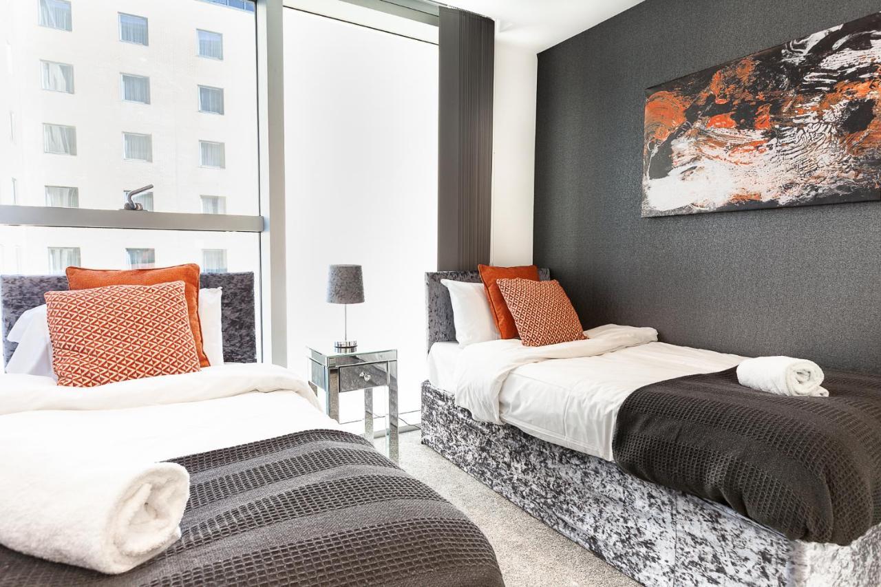 2 Bedroom 2 Bathroom Apartment In Central Milton Keynes With Free Parking And Smart Tv - Contractors, Relocation, Business Travellers Extérieur photo