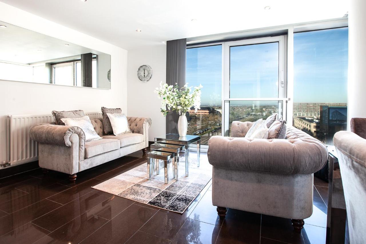 2 Bedroom 2 Bathroom Apartment In Central Milton Keynes With Free Parking And Smart Tv - Contractors, Relocation, Business Travellers Extérieur photo